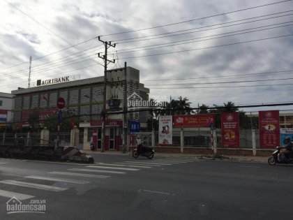 Xuất cảnh bán gấp nhà 140m2, 2 mặt tiền, ngay trung tâm thị xã Cai Lậy