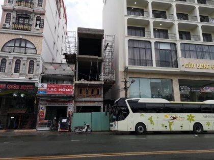 Cho thuê nhà mặt tiền đường 30/4, TP. Mỹ Tho. LH: 0913962660
