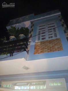 Đi nước ngoài nên cần bán nhà nghỉ đang kinh doanh rất hiệu quả. Ở ngay trung tâm, KCN An Cư