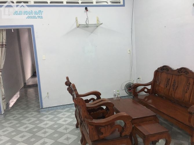 Bán nhà mới vô ở liền hẻm 2m ở ấp 2 Đạo Thạnh,Mỹ Tho