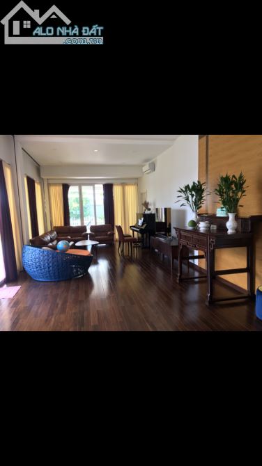 Bán nhà biệt thự 1000m2 đường 6m cách Lý Thường Kiệt 150m,phường 5 Mỹ Tho