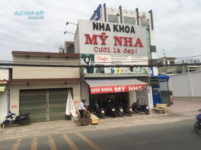 Bán căn nhà mặt tiền – sát ngân hàng sacombank – thị trấn tân hiệp.