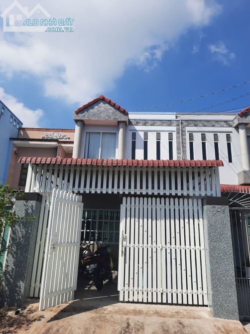 Bán Nhà Phường 6, cách Nguyễn Công Bình 15 mét, hẻm 6m xe tải thoải mái vào