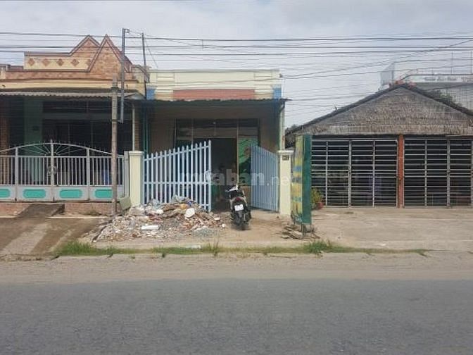 Bán đất và nhà cấp bốn MT Đường Phạm Hùng, Tp Mỹ Tho, Tiền Giang