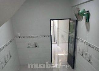 Bán Nhà Mới Xây Gần CHợ Hàng Còng