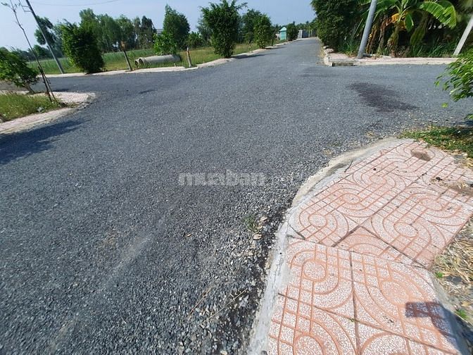 Bán nền liền kề khu công nghiệp tân hương