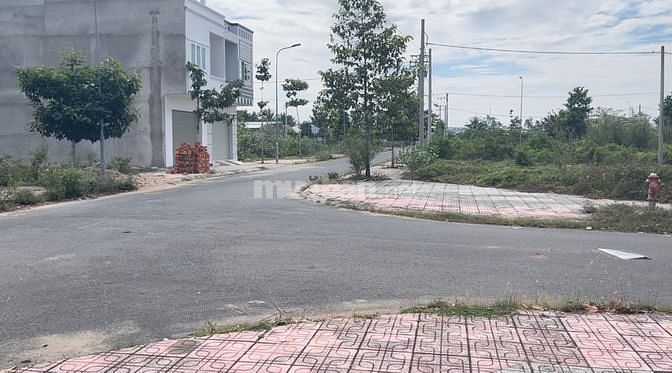 Lô góc D10-D8 khu Tái định cư Long Hoà B , Đạo Thạnh , Mỹ Tho