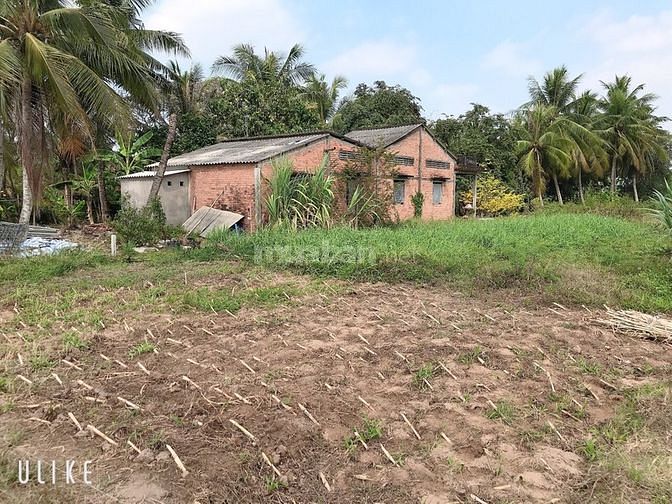 Đất mt kinh doanh gần quốc lộ- đượng nhựa. Oto đi thoại mái. Sổ riêng.